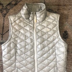 North Face Puffer Vest Women’s S/P